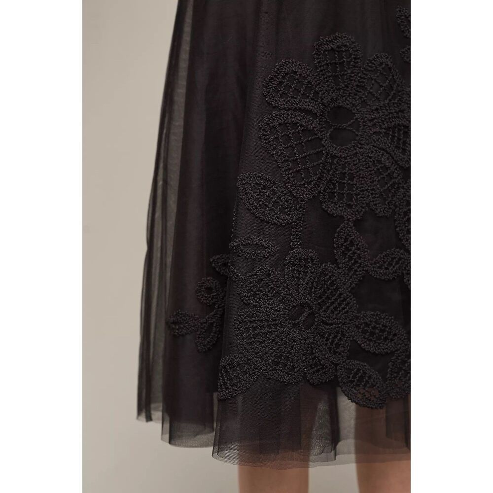 Anthropologie Maeve Fleurs du Nuit Embroidered Tulle Skirt Black Size Small EUC - Picture 6 of 13